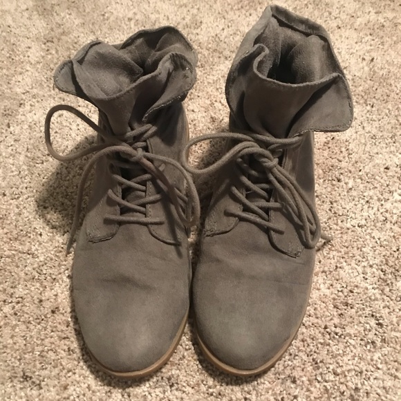 Ankle Boots - Picture 3 of 4